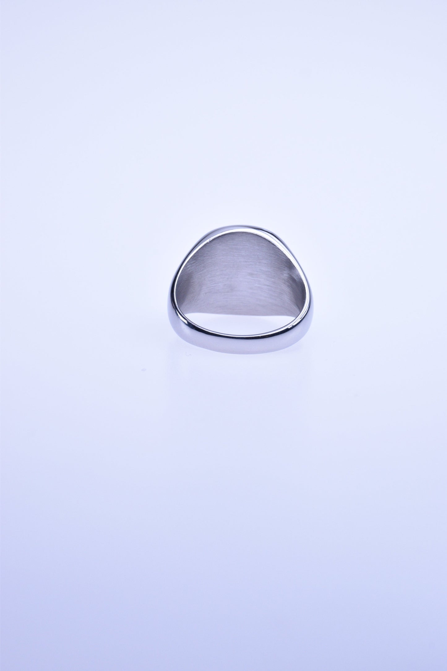 Sølvfarget edel ring