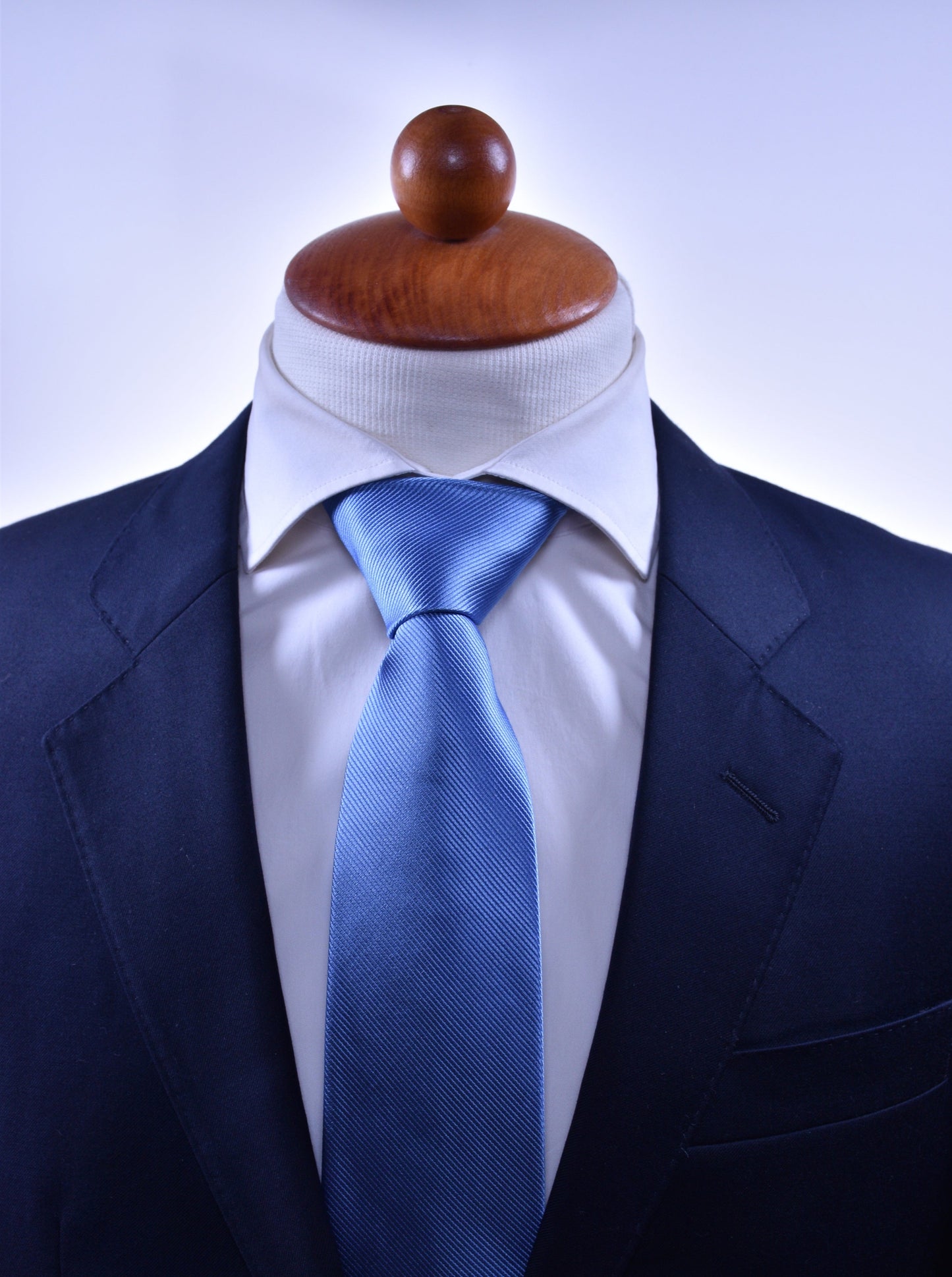 Lyseblått slips