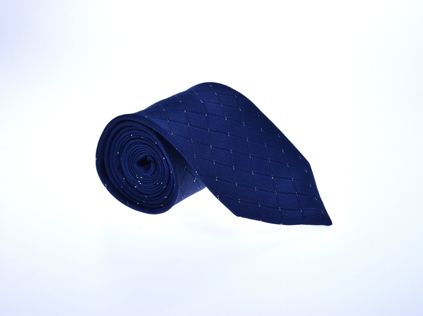 Mørkeblått slips med rutemønster